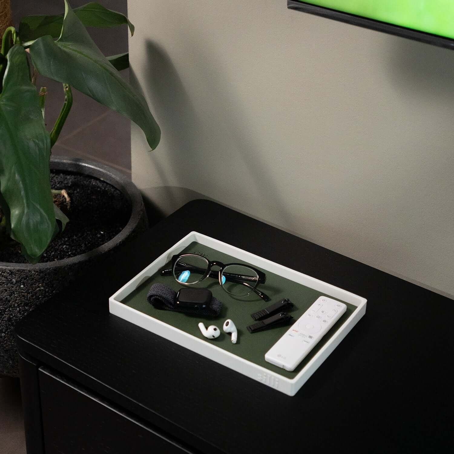 Catchall Tray (Forest Green and White) by Silli – catchall tray for home organisation and everyday essentials