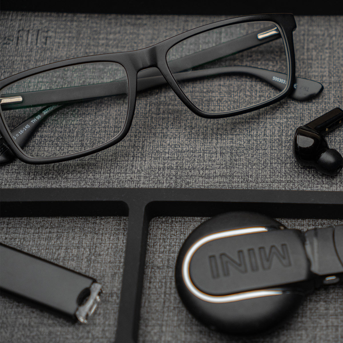 Eco-Leather Surface Mat (Textured Charcoal) by Silli – stylish tray for home and desk organisation